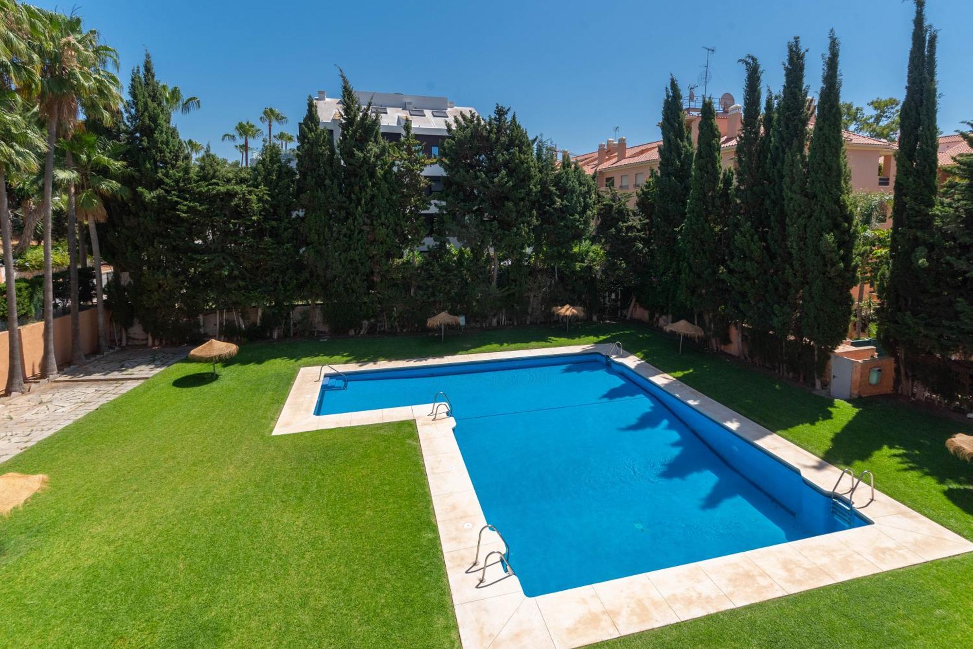 Cabopino Duplex, Swimming Pool, Beach 5Min Away, Chill Out Terrace And High-Speed Wifi 마르베야 외부 사진
